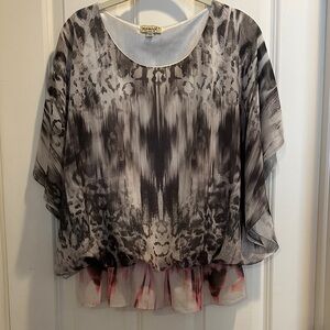 One world Lightweight Gray Patterned Dolman Sleeve Blouse
